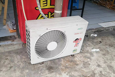 三台空调突然不制冷只吹自然风怎么办？